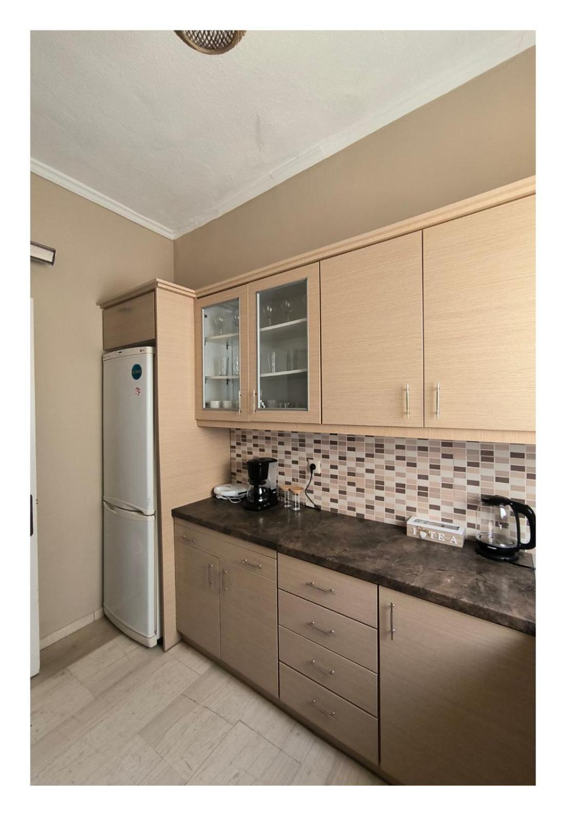 August Moon Apartment Chios Town Luaran gambar